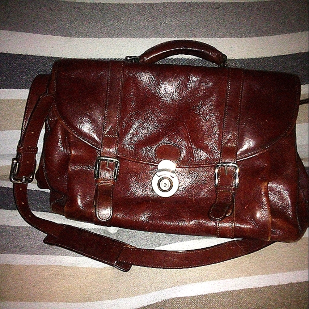 Wilsons Italian Leather Messenger Bag / Briefcase